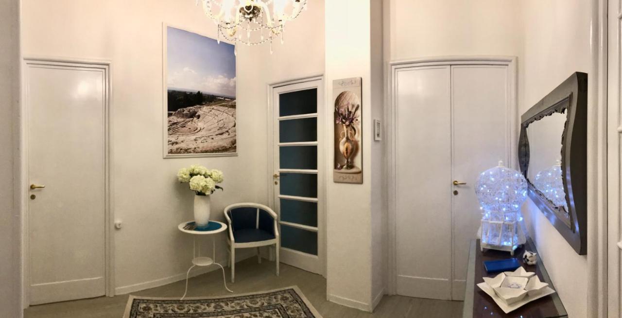דירות סירקוזה Casa Di Alice Luxury Hospitality - Elevator, Fast Wifi מראה חיצוני תמונה
