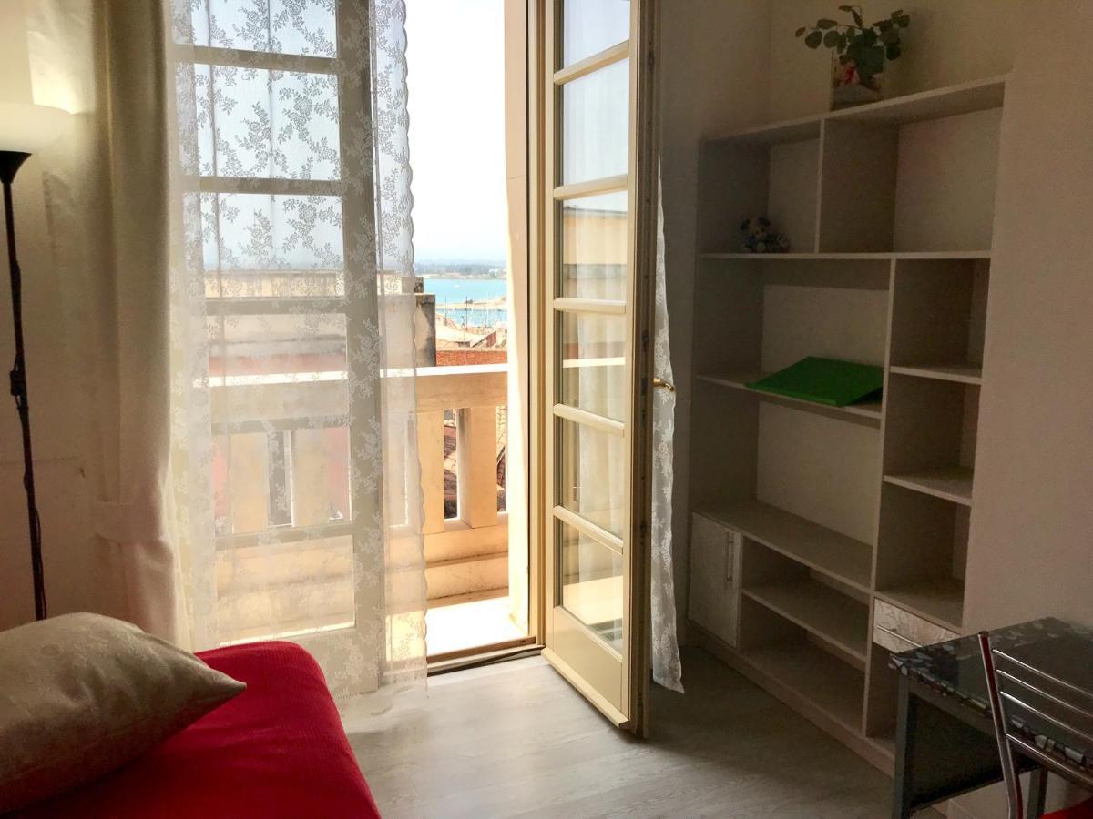 דירות סירקוזה Casa Di Alice Luxury Hospitality - Elevator, Fast Wifi מראה חיצוני תמונה